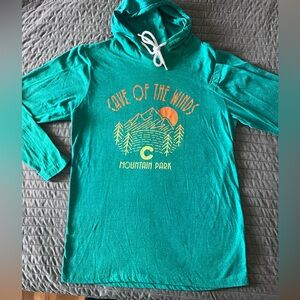 Lightweight Hooded Tee Cave of the Winds Mountain Park Unisex Size S
